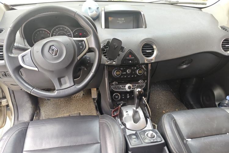 Used Renault Koleos 2012 2.5L 4x4 Comfort Edition with Navigation Center Console
