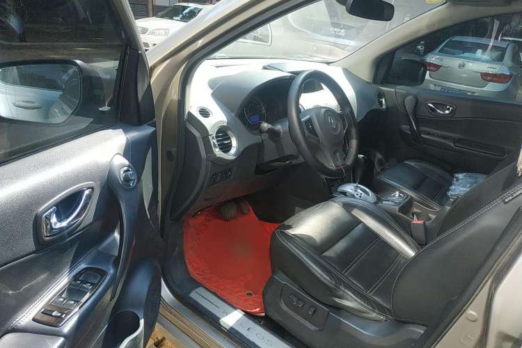 Used Renault Koleos 2012 2.5L Two-Wheel Drive Comfort Edition with Navigation Driver Seat