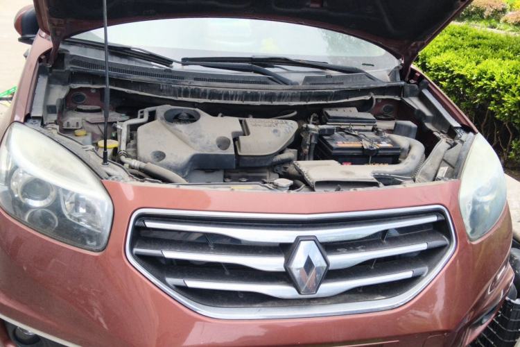 Used Renault Koleos 2012 2.5 Two-Wheel Drive Urban Edition Engine Bay