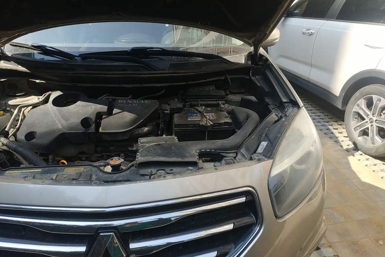 Used Renault Koleos 2012 2.5L Two-Wheel Drive Comfort Edition with Navigation Engine Bay Left