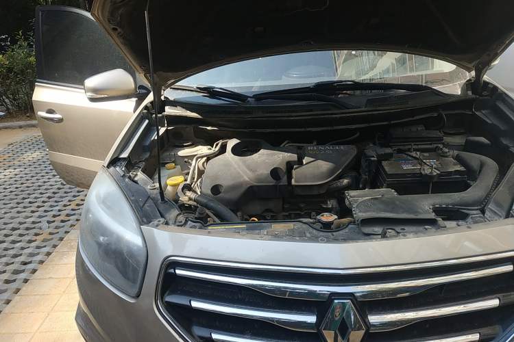 Used Renault Koleos 2012 2.5L Two-Wheel Drive Comfort Edition with Navigation Engine Bay Right