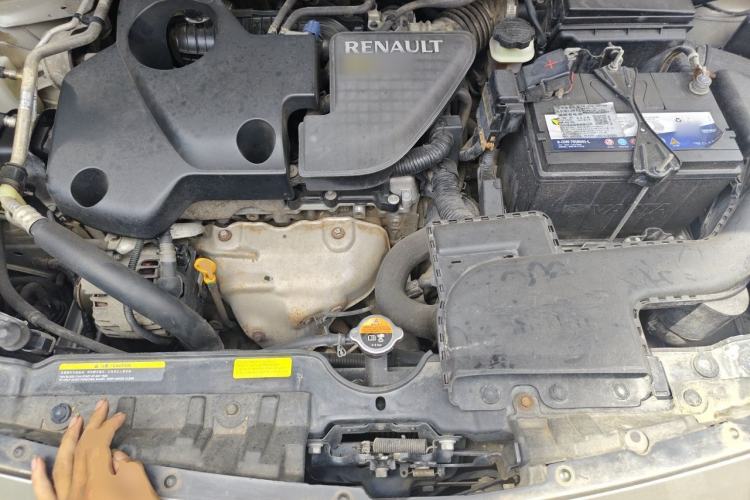 Used Renault Koleos 2012 2.5L 4x4 Comfort Edition with Navigation Engine Bay