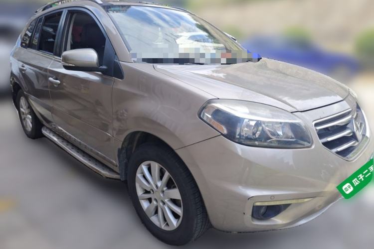 Used Renault Koleos 2012 2.5L 4x4 Comfort Edition with Navigation Front Right 45 Deg