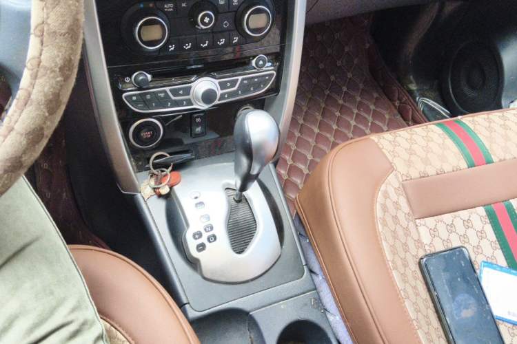 Used Renault Koleos 2012 2.5 Two-Wheel Drive Urban Edition Gear Lever