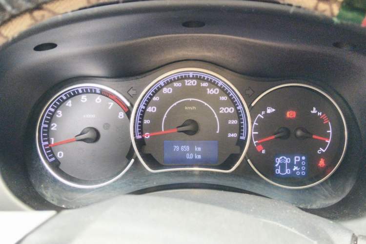 Used Renault Koleos 2012 2.5 Two-Wheel Drive Urban Edition Instrument Cluster