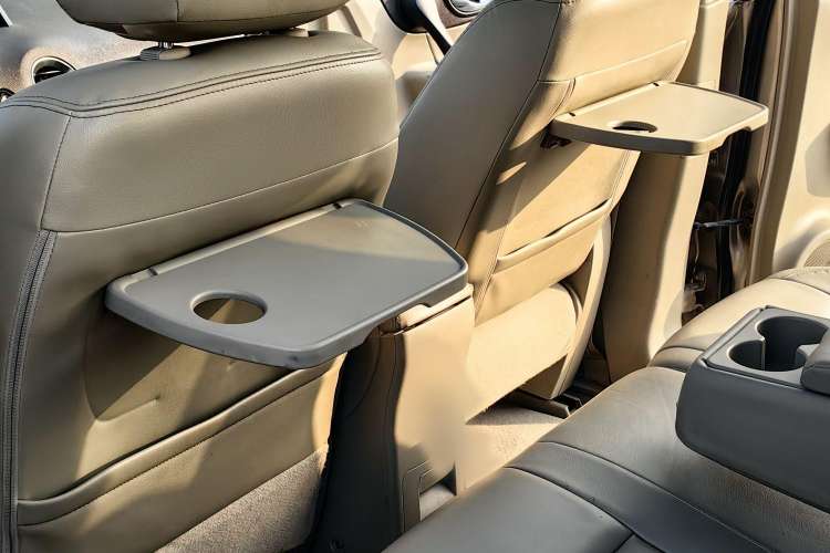 Used Renault Koleos 2012 2.5L Two-Wheel Drive Comfort Edition with Navigation Interior 3