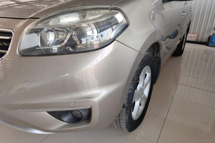 Used Renault Koleos 2012 2.5L Two-Wheel Drive Comfort Edition with Navigation Left Front Headlight