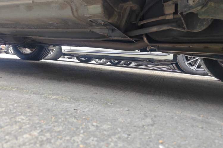 Used Renault Koleos 2012 2.5L 4x4 Comfort Edition with Navigation Chassis Rear Left