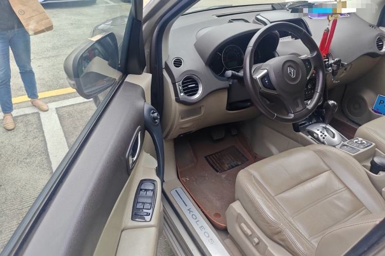 Used Renault Koleos 2012 2.5L 4x4 Comfort Edition with Navigation Driver Seat