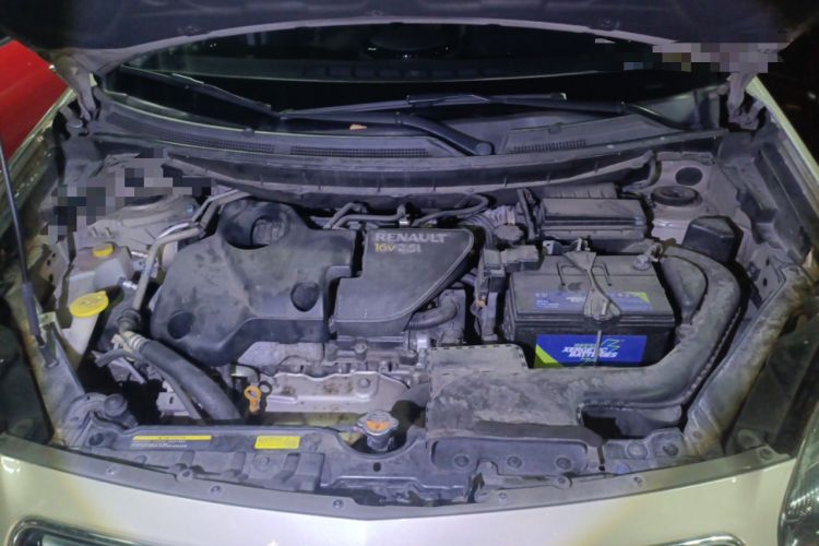 Used Renault Koleos 2012 2.5L Two-Wheel Drive Comfort Edition with Navigation Engine Bay