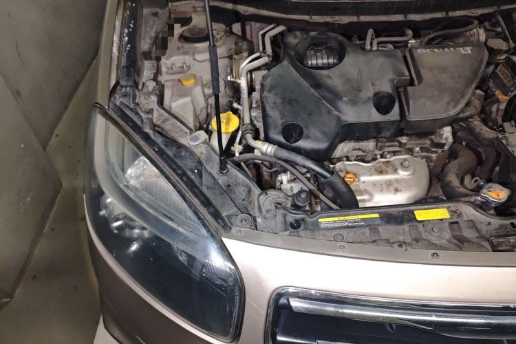 Used Renault Koleos 2012 2.5L Two-Wheel Drive Comfort Edition with Navigation Engine Bay Right