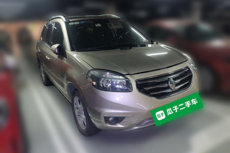 Used Renault Koleos 2012 2.5L Two-Wheel Drive Comfort Edition with Navigation Front Right 45 Deg