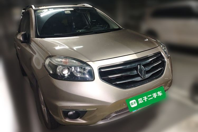 Used Renault Koleos 2012 2.5L Two-Wheel Drive Comfort Edition with Navigation Front Right 45 Deg