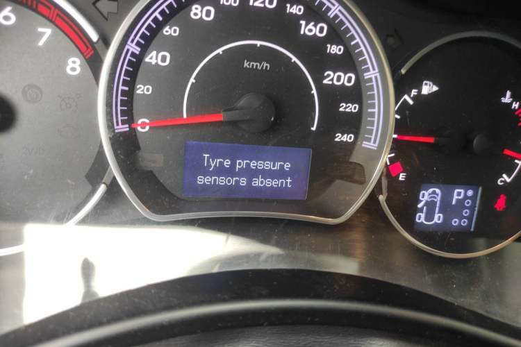Used Renault Koleos  Odometer Close Up