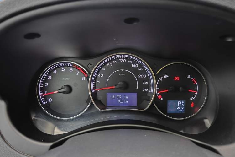 Used Renault Koleos 2012 2.5L Two-Wheel Drive Comfort Edition with Navigation Odometer Close Up