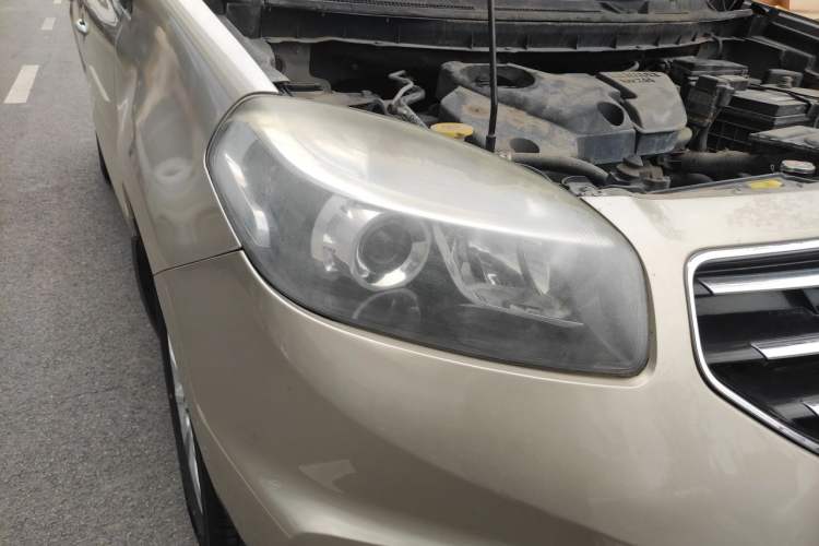 Used Renault Koleos  Right Front Headlight