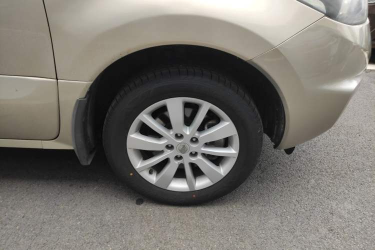 Used Renault Koleos  Right Front Wheel Hub