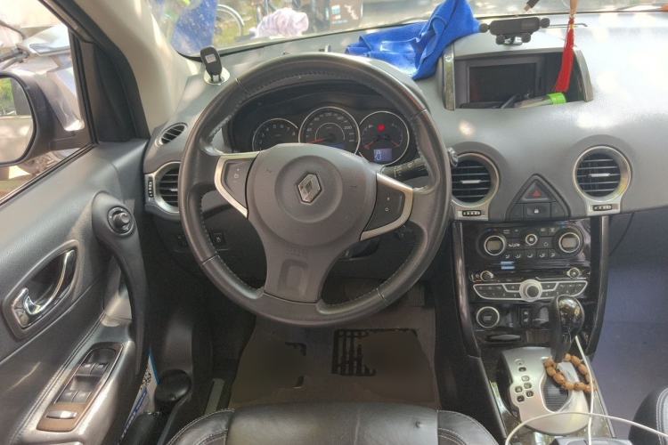 Used Renault Koleos 2012 2.5L Two-Wheel Drive Comfort Edition with Navigation Steering Wheel