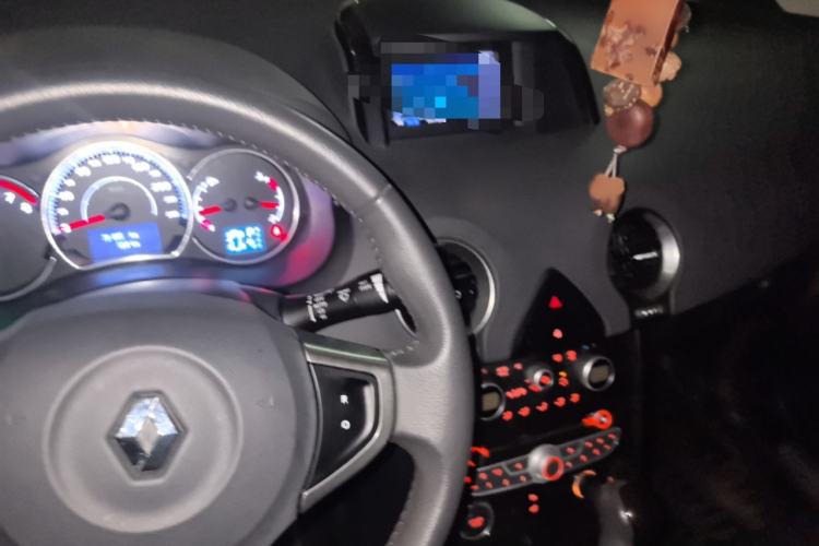 Used Renault Koleos 2012 2.5L Two-Wheel Drive Comfort Edition with Navigation Audio And AC Panel