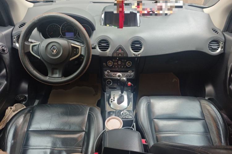 Used Renault Koleos 2012 2.5L Two-Wheel Drive Comfort Edition with Navigation Center Console