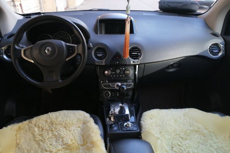 Used Renault Koleos 2012 2.5L 4x4 Comfort Edition with Navigation Center Console