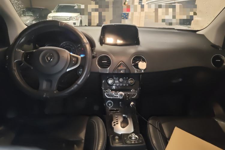 Used Renault Koleos 2012 2.5L Two-Wheel Drive Comfort Edition with Navigation Center Console