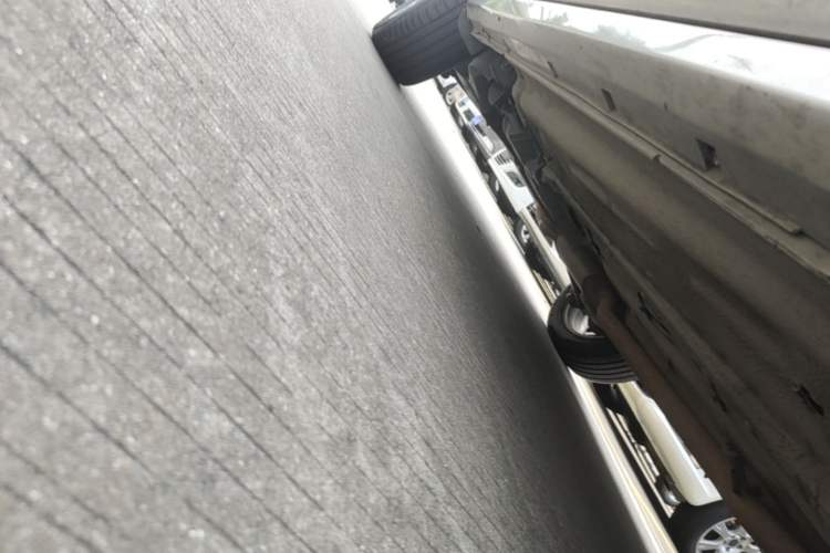 Used Renault Koleos 2012 2.5 Two-Wheel Drive Urban Edition Chassis Front Right