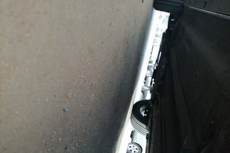 Used Renault Koleos 2012 2.5L 4x4 Comfort Edition with Navigation Chassis Rear Left