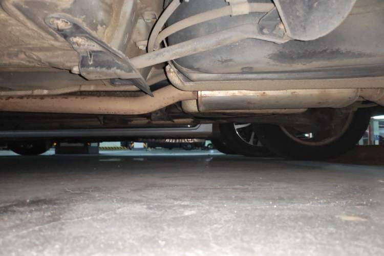 Used Renault Koleos 2012 2.5L 4x4 Comfort Edition with Navigation Chassis Rear Left