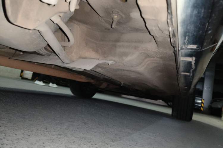 Used Renault Koleos 2012 2.5L 4x4 Comfort Edition with Navigation Chassis Rear Right