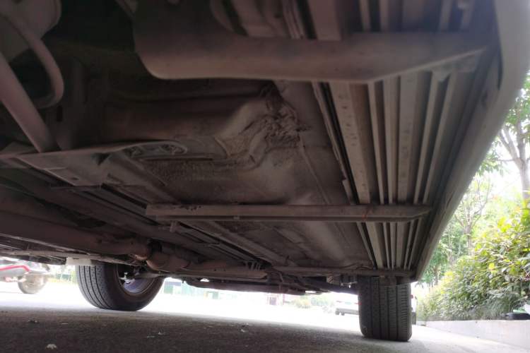 Used Renault Koleos 2012 2.5L 4x4 Comfort Edition with Navigation Chassis Rear Right