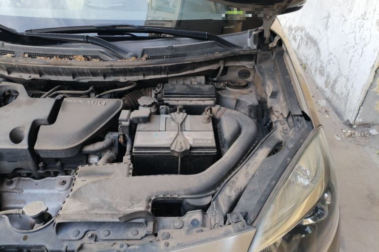 Used Renault Koleos 2012 2.5L 4x4 Comfort Edition with Navigation Engine Bay Left