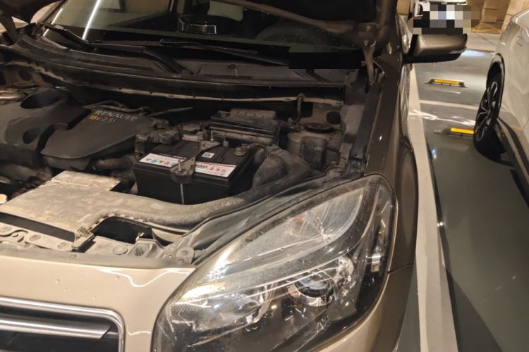 Used Renault Koleos 2012 2.5L Two-Wheel Drive Comfort Edition with Navigation Engine Bay Left