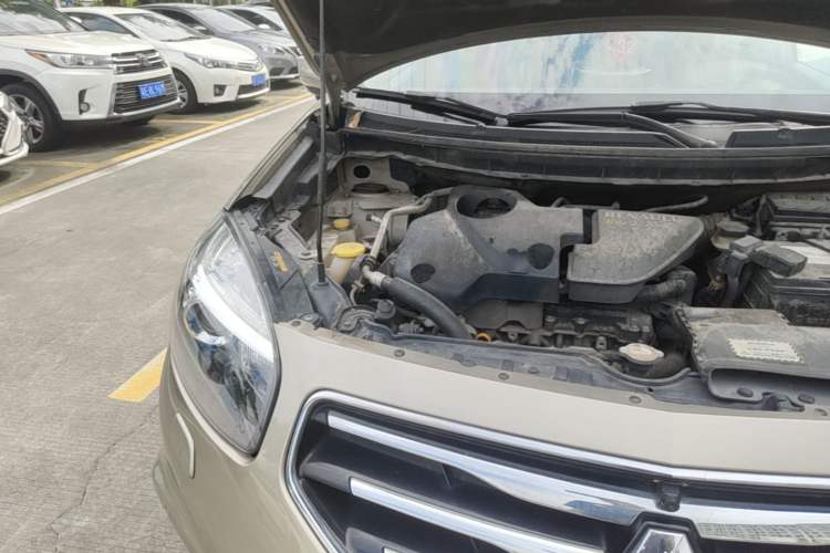 Used Renault Koleos 2012 2.5 Two-Wheel Drive Urban Edition Engine Bay Right