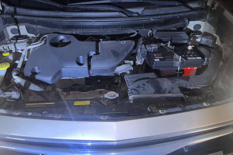 Used Renault Koleos 2012 2.5L Two-Wheel Drive Comfort Edition with Navigation Engine Bay