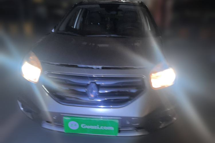 Used Renault Koleos 2012 2.5L Two-Wheel Drive Comfort Edition with Navigation Exterior 1