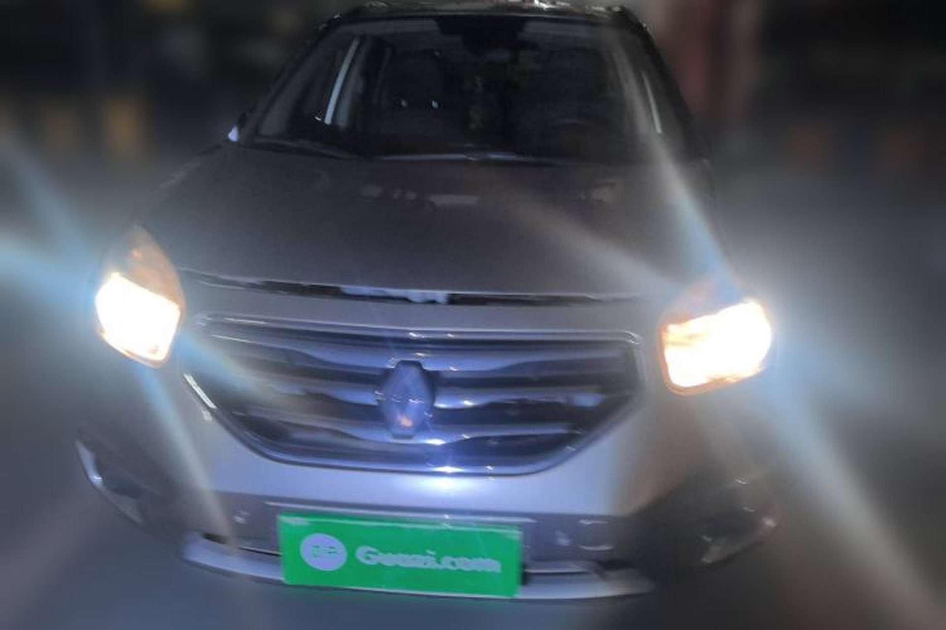 Used Renault Koleos 2012 2.5L Two-Wheel Drive Comfort Edition with Navigation Exterior 1