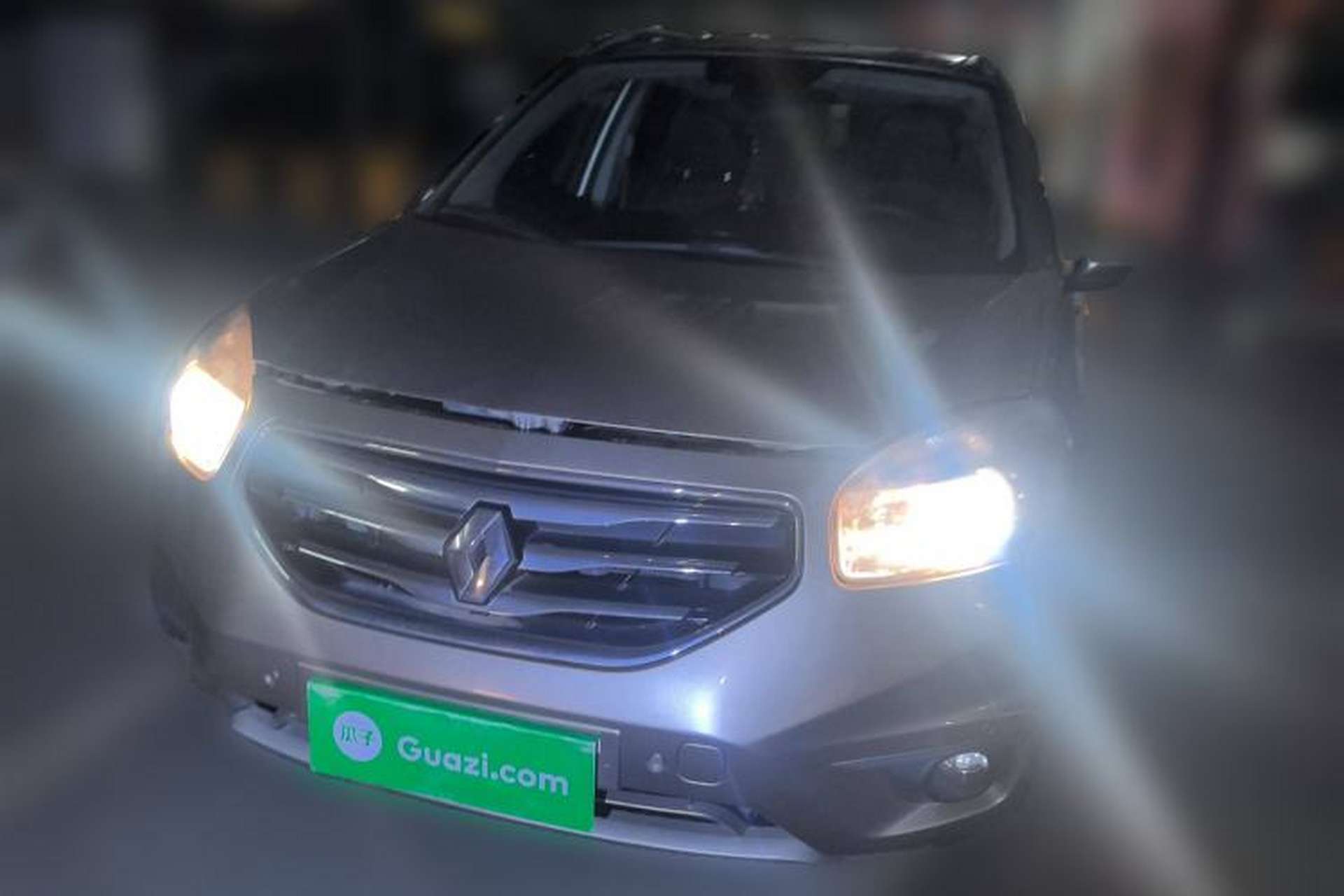 Used Renault Koleos 2012 2.5L Two-Wheel Drive Comfort Edition with Navigation Front Left 45 Deg