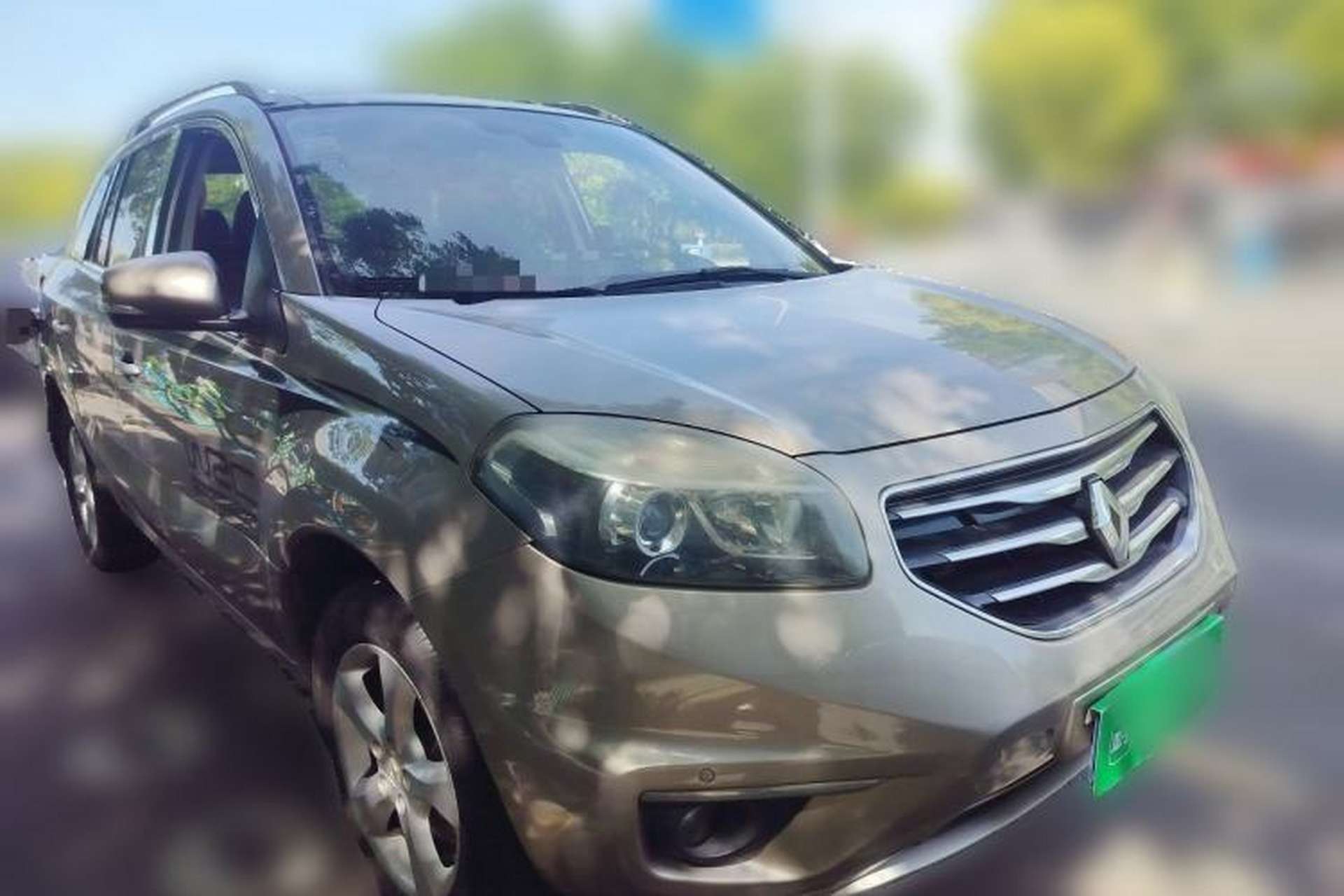 Used Renault Koleos 2012 2.5L Two-Wheel Drive Comfort Edition with Navigation Front Right 45 Deg