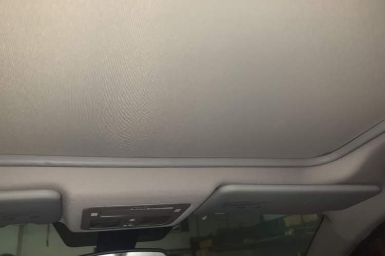 Used Renault Koleos 2012 2.5L Two-Wheel Drive Comfort Edition with Navigation Headliner