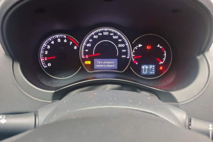 Used Renault Koleos 2012 2.5L Two-Wheel Drive Comfort Edition with Navigation Instrument Cluster