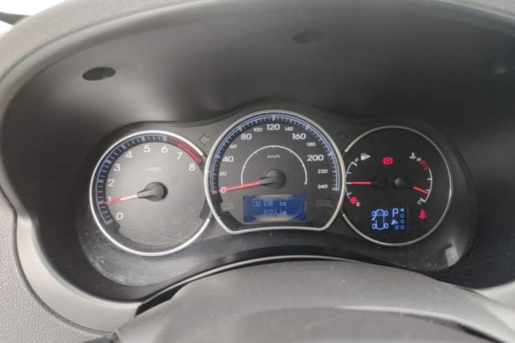 Used Renault Koleos 2012 2.5 Two-Wheel Drive Urban Edition Instrument Cluster
