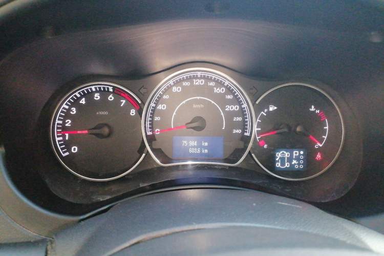 Used Renault Koleos 2012 2.5L 4x4 Comfort Edition with Navigation Instrument Cluster