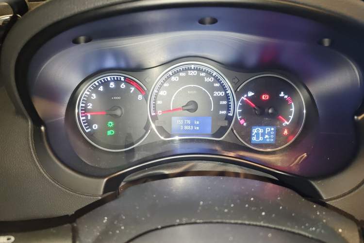 Used Renault Koleos 2012 2.5L Two-Wheel Drive Comfort Edition with Navigation Instrument Cluster