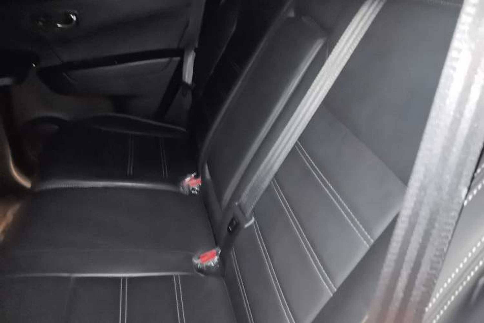 Used Renault Koleos 2012 2.5L Two-Wheel Drive Comfort Edition with Navigation Interior 4