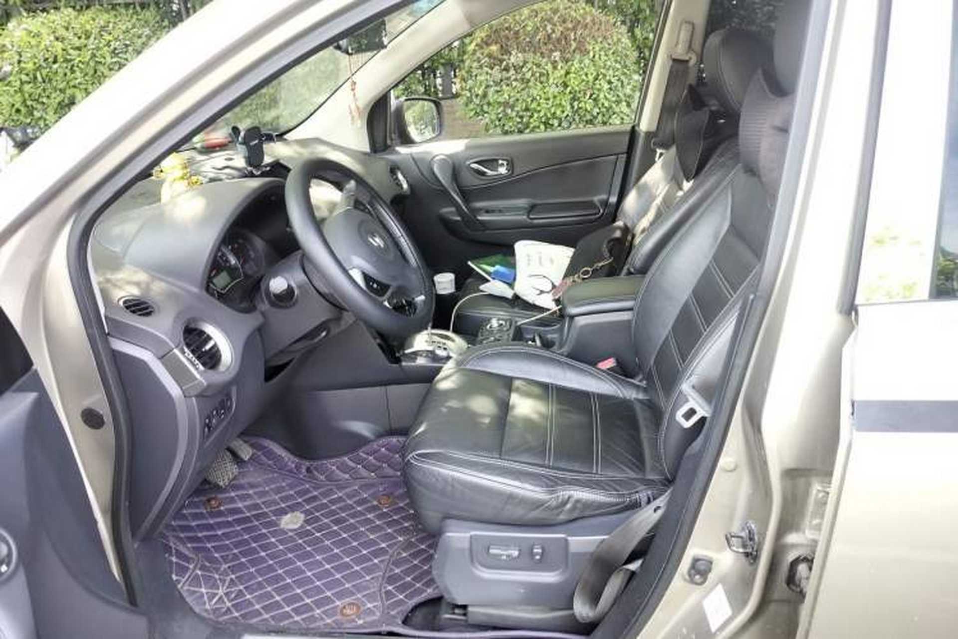 Used Renault Koleos 2012 2.5L Two-Wheel Drive Comfort Edition with Navigation Left Front Seat