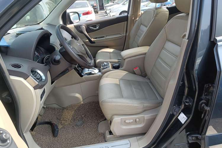 Used Renault Koleos 2012 2.5L 4x4 Comfort Edition with Navigation Left Front Seat