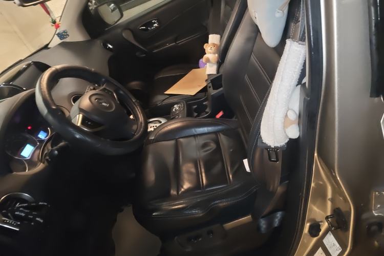 Used Renault Koleos 2012 2.5L Two-Wheel Drive Comfort Edition with Navigation Left Front Seat