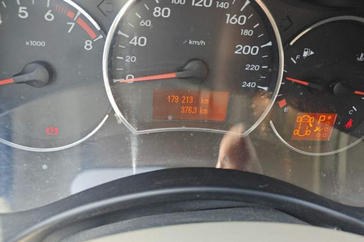 Used Renault Koleos 2012 2.5L Two-Wheel Drive Comfort Edition with Navigation Odometer Close Up