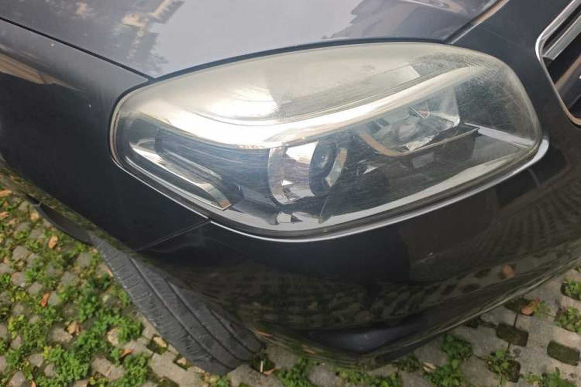 Used Renault Koleos 2012 2.5L Two-Wheel Drive Comfort Edition with Navigation Right Front Headlight